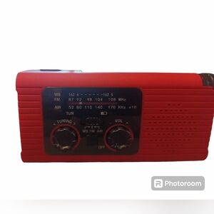 Solar Crank Radio
